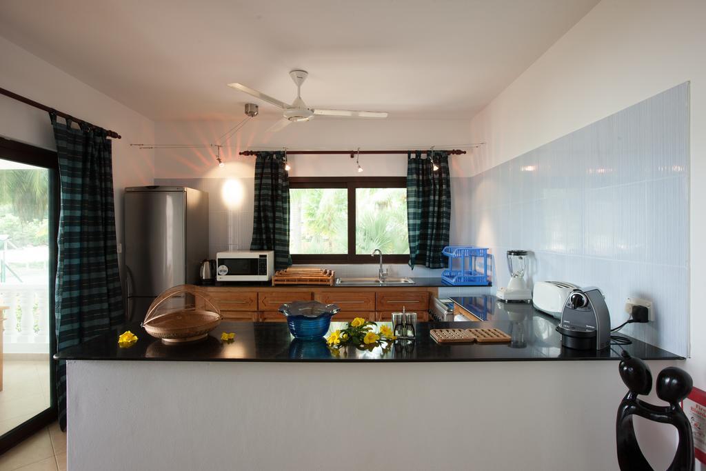 Villa Face Mer Anse Volbert Village  Room photo